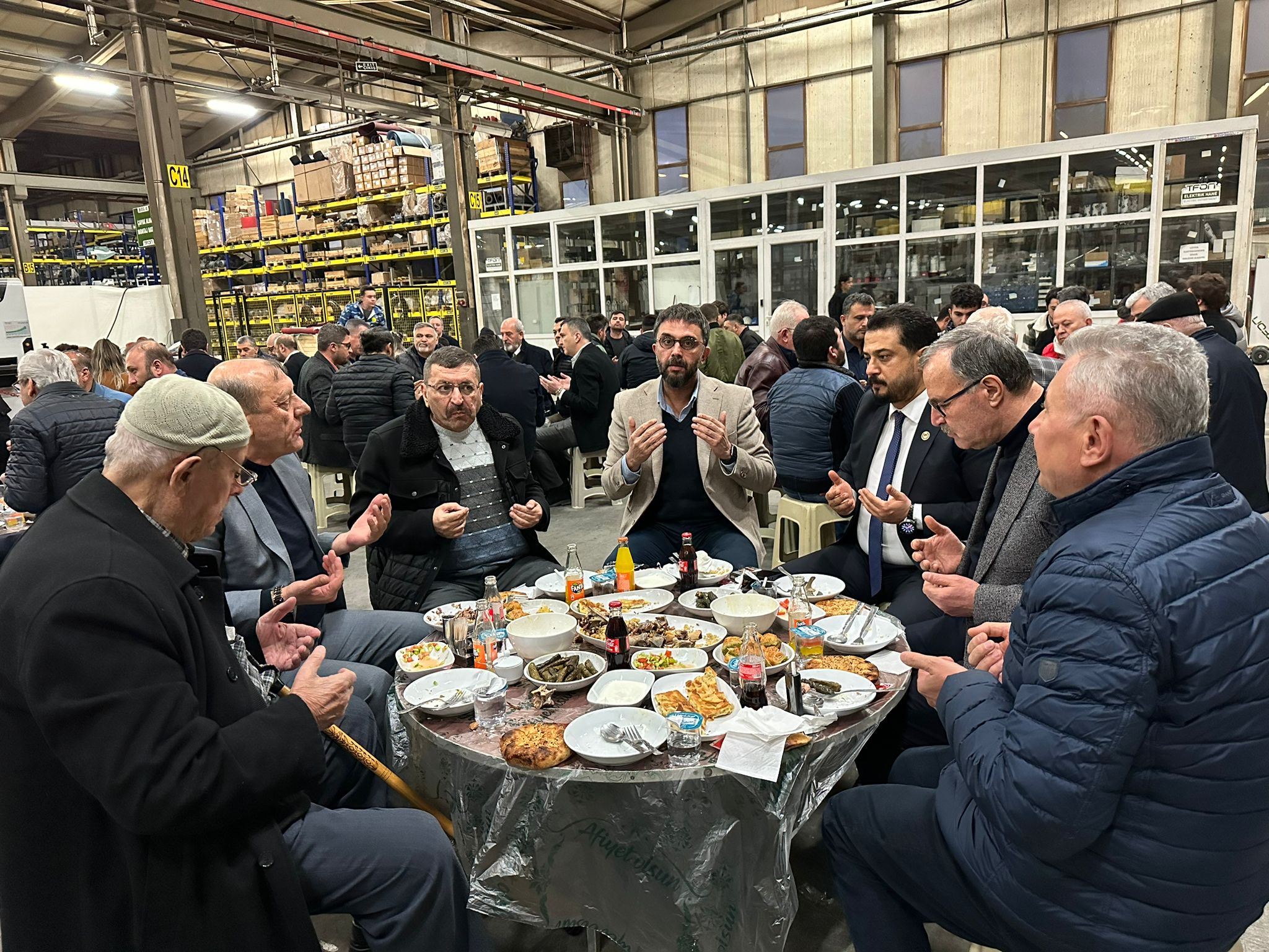 Telefoncular Grup’tan iftar programı