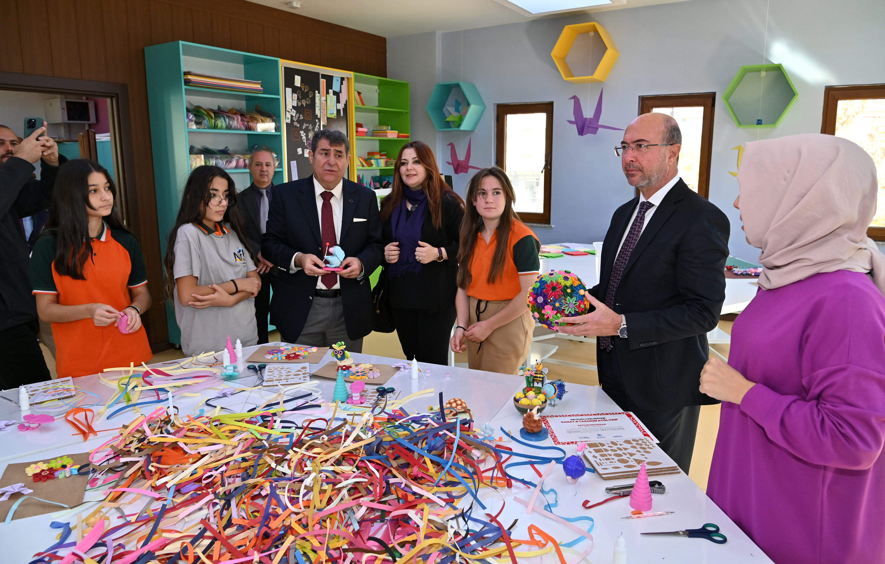 Sanat ve Tasarım Atölyesi yoğun ilgi görüyor
