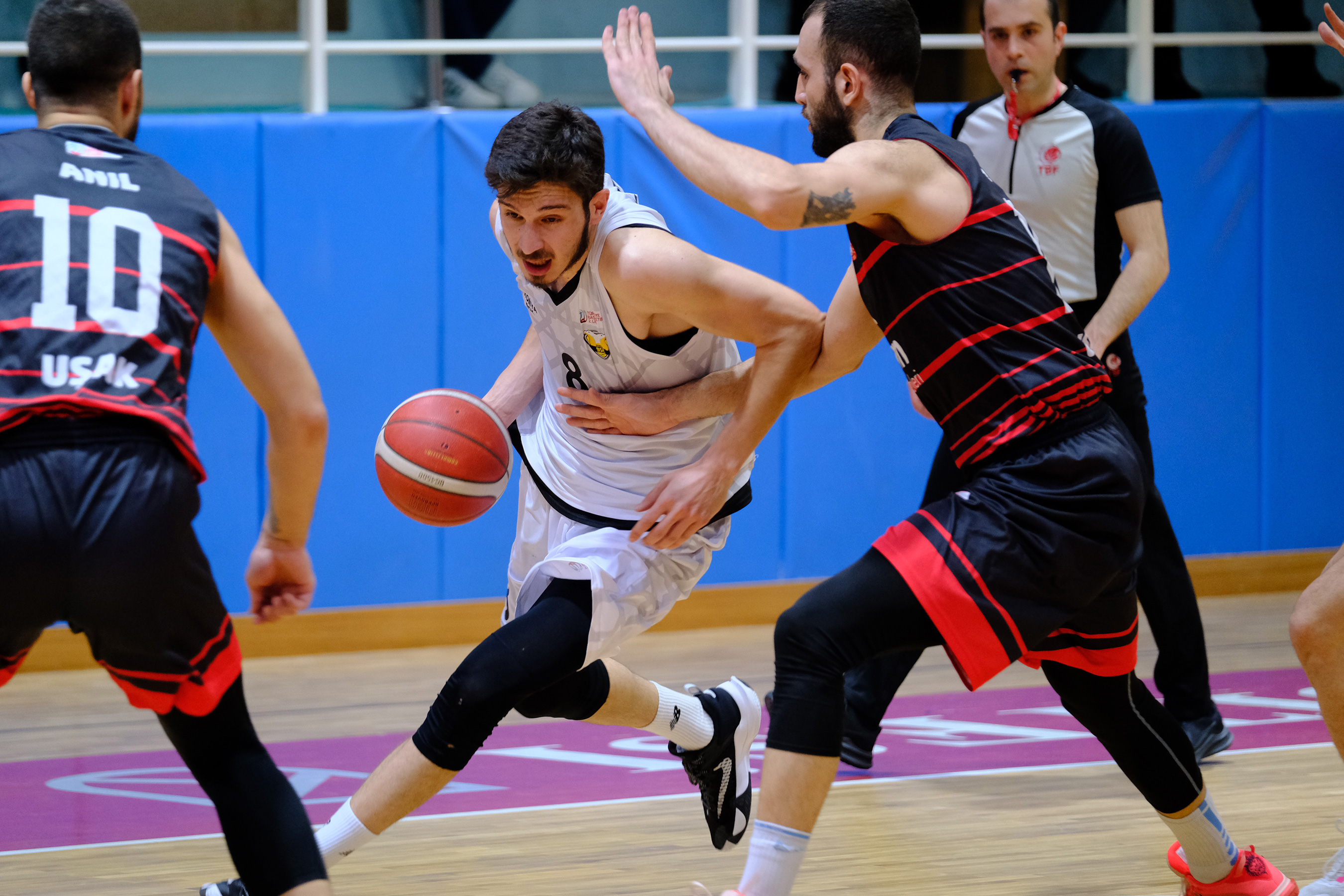Büyükşehir Belediyespor başarılarla adından söz ettiriyor
