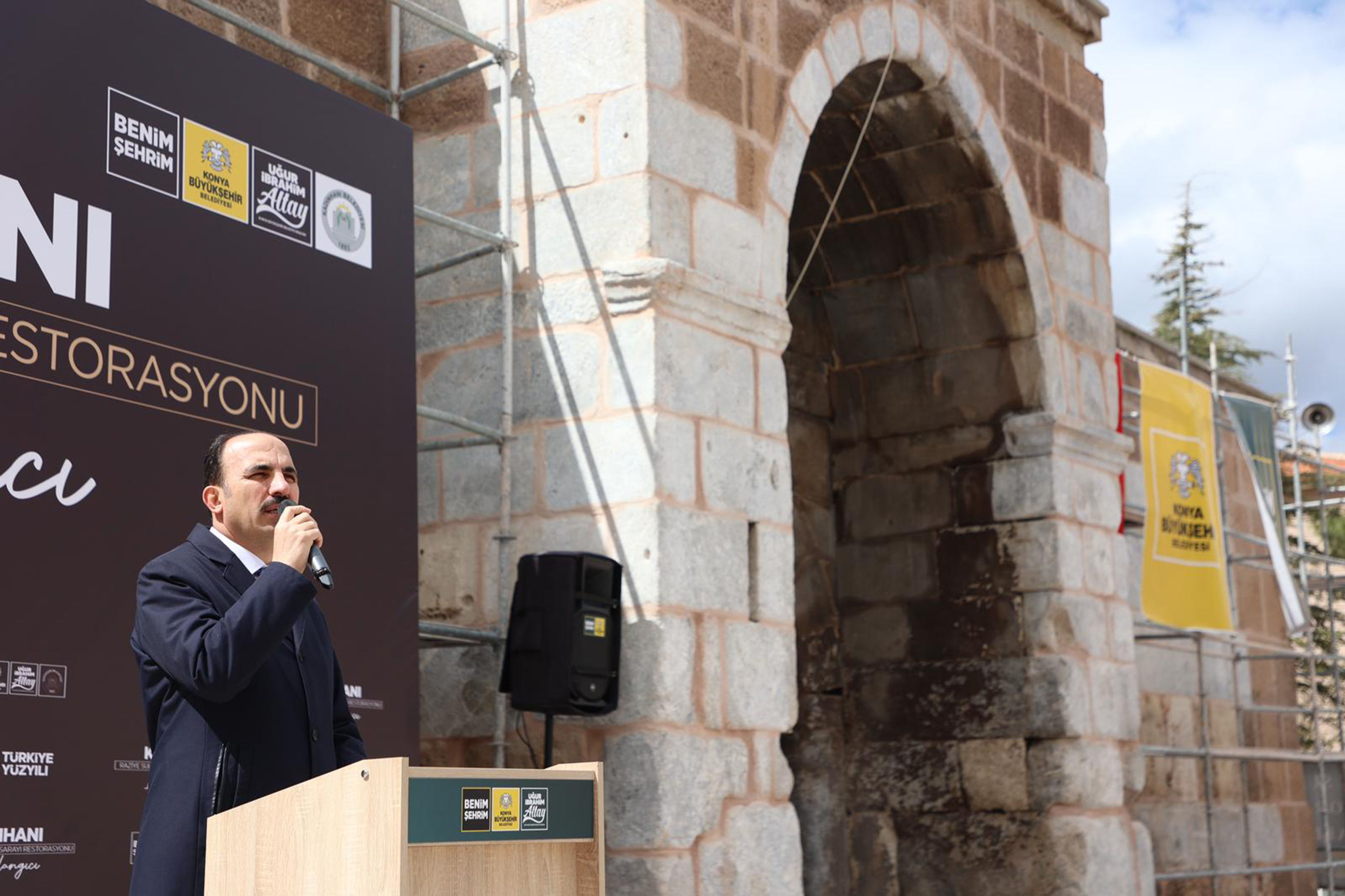 Kadınhanı'nda Raziye Sultan Hanı restorasyonu başladı