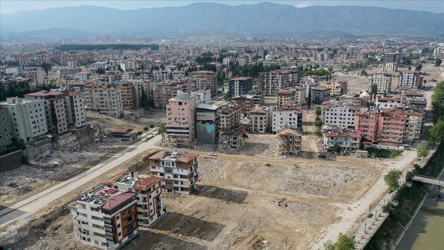 Depremlerde can kaybı 50 bin 500 kişi