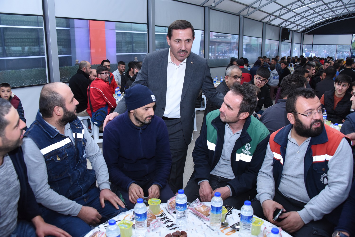Karatay Belediyesi personeli iftarda buluştu