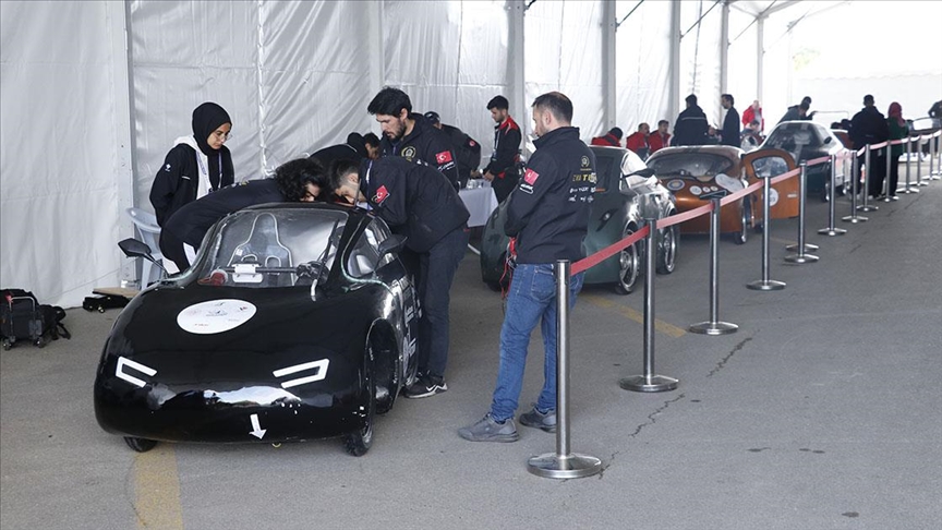 Alternatif enerjili araçlar piste çıktı