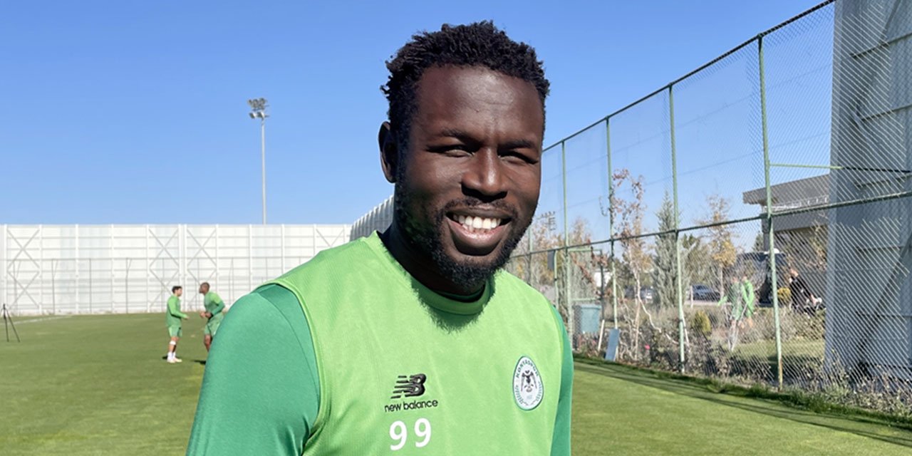 Diouf: "Taraftarımızın önünde de gol atacağım"