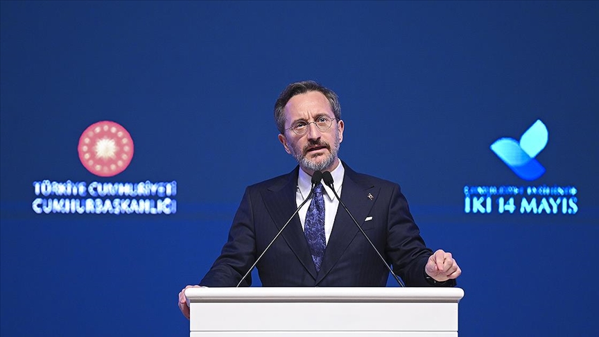 "Milletimiz Cumhurbaşkanımızın arkasında kenetlenecek"