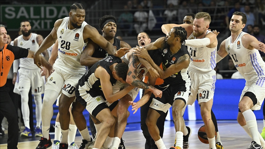 Basketbol maçında olay