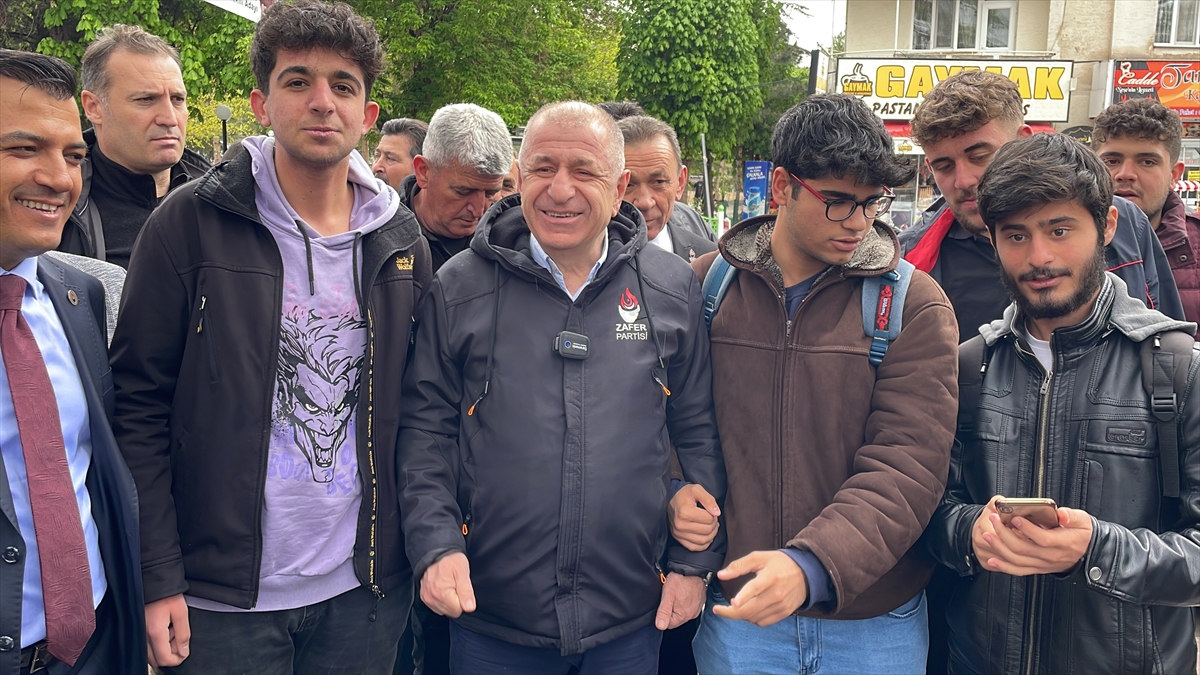 Ümit Özdağ Konya'yı ziyaret etti