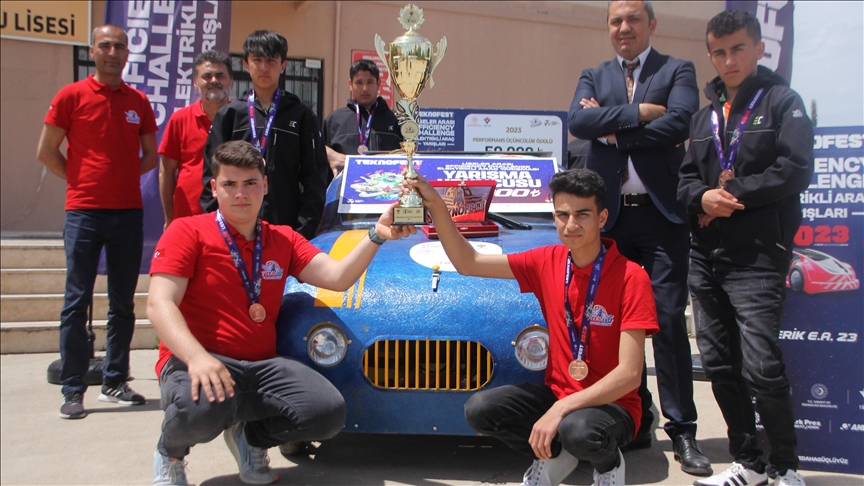 Seneye hedef birincilik