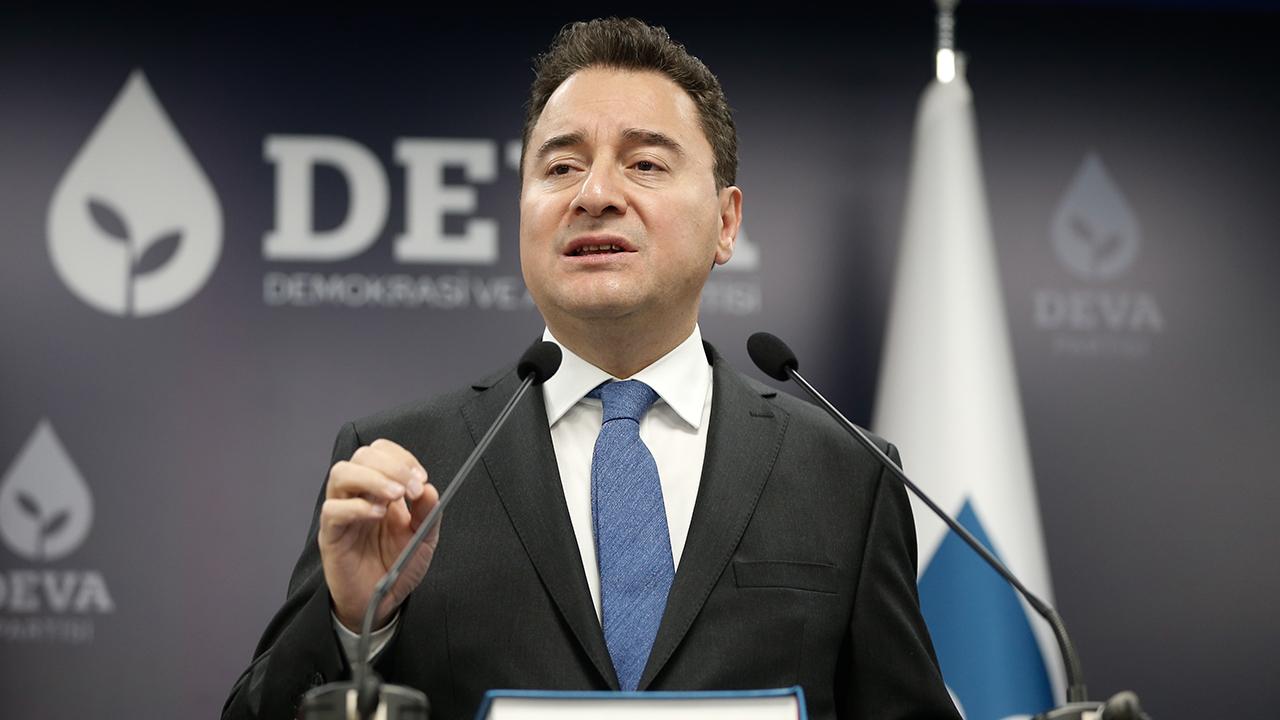 Babacan "Eli AK Parti'ye gitmeyen destek versin"