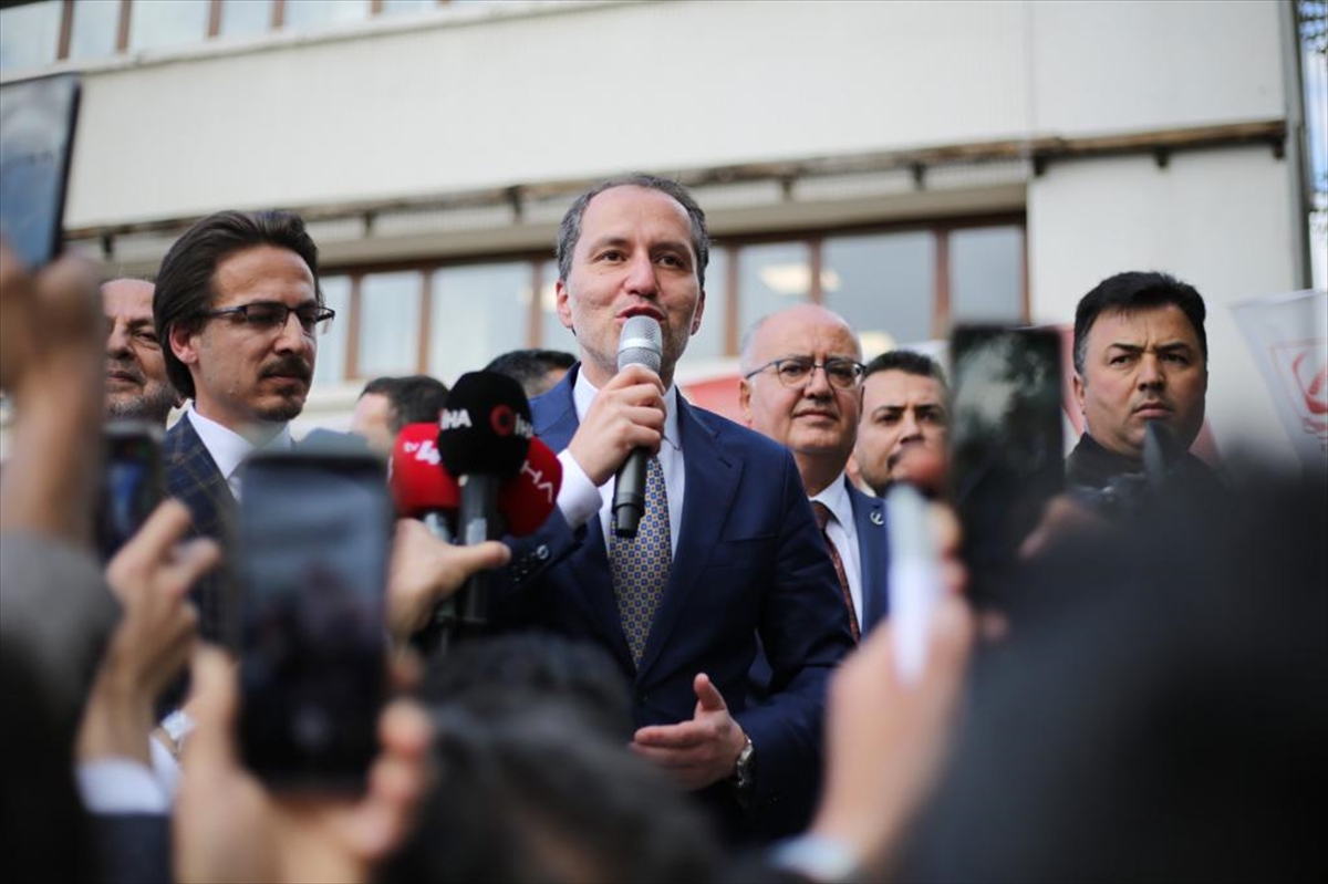 "Bir oy Erbakan'a, bir oy Erdoğan'a"