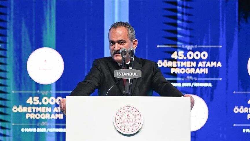 Bakan Özer'in öğretmen atamaları açıklaması