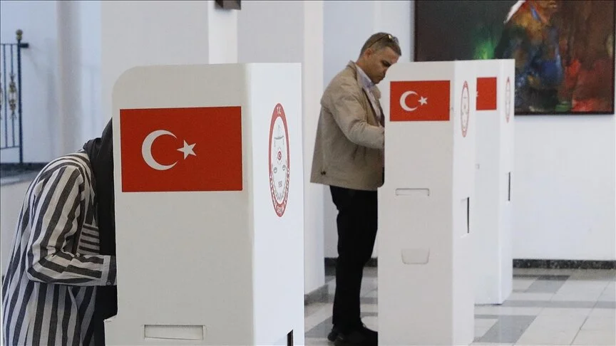Yurt dışı temsilciliklerde kaç kişi oy kullandı?