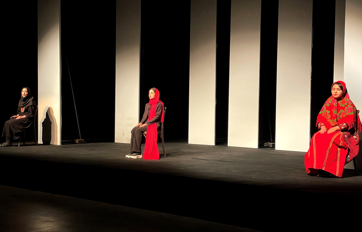 Konya'da Uluslararası Türkçe Tiyatro Yapan Ülkeler Festivali