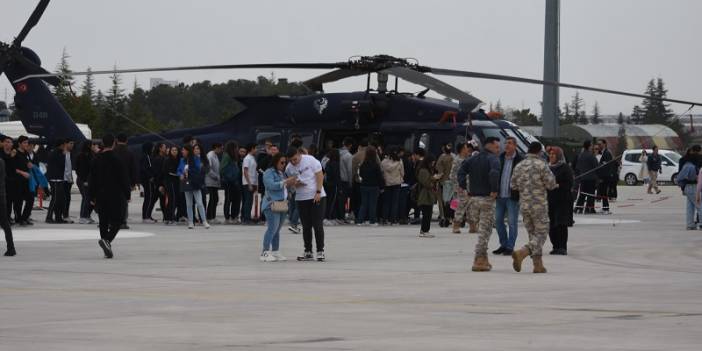 Öğrencilerin Türk Yıldızları heyecanı