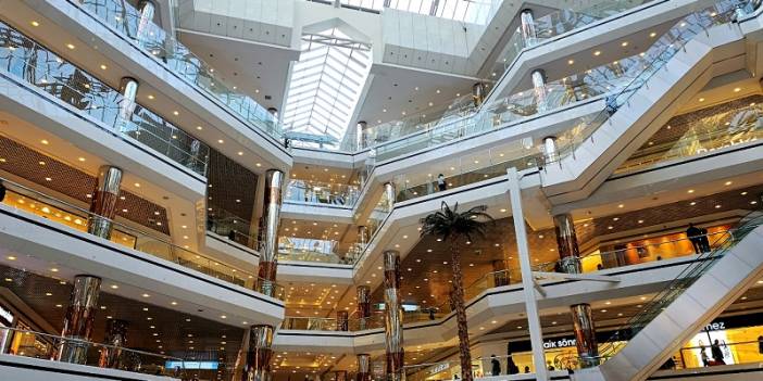 AVM girişleri ücretli mi olacak?