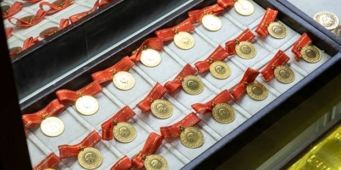 Altın yön arayışında