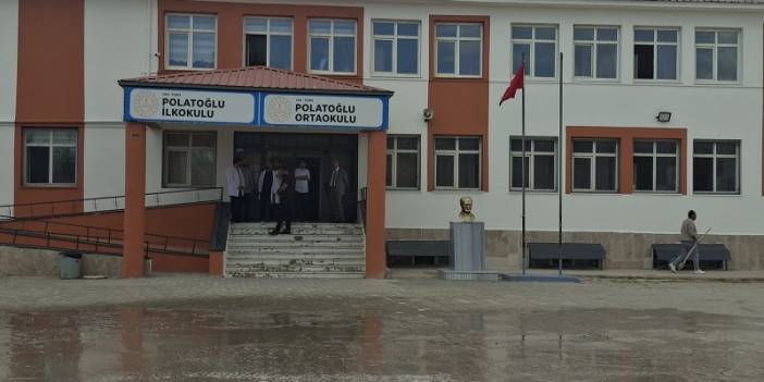 Öğrenci okula tüfekle geldi
