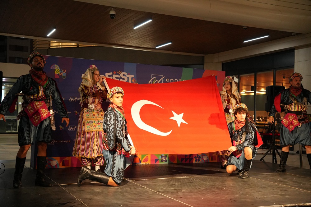 bayrak.jpg