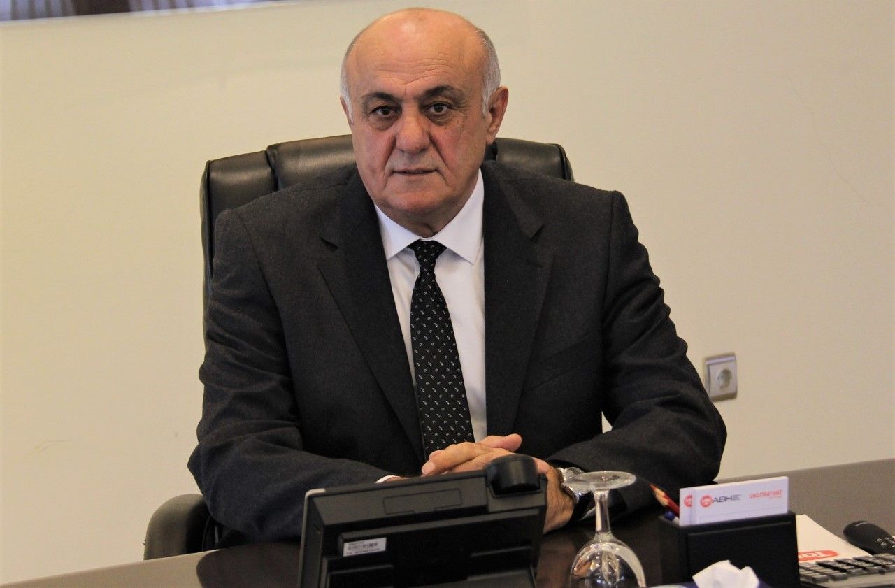 ramazan-erkoyuncu-23-nisan-ulusal-egemenlik-ve-cocuk-bayramini-kutladi-37342-egfqfa.jpg