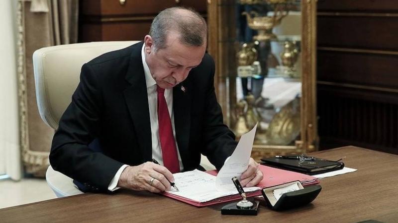 erdogan-imza-aa-2005882-1.jpg