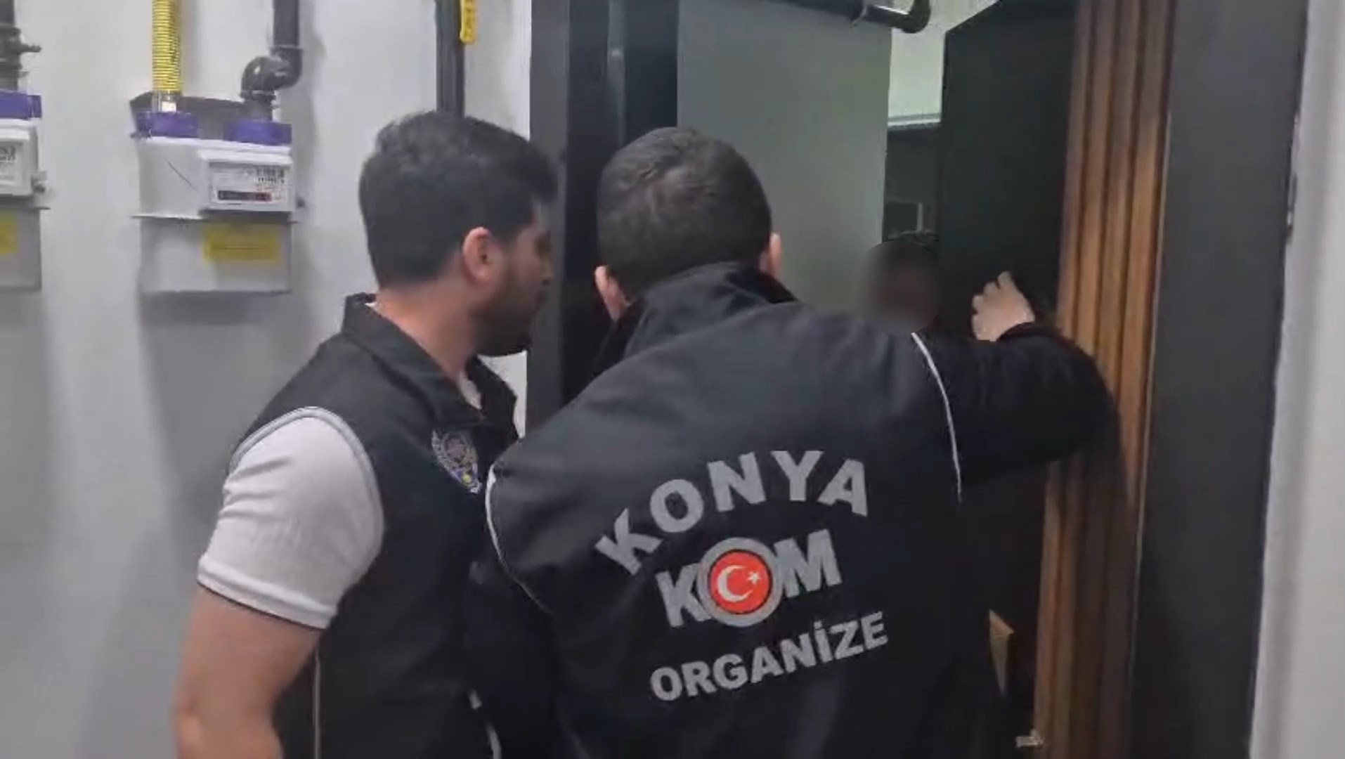 konyada-kiskac-operasyonu-20-gozalti-1508100-448707.jpg